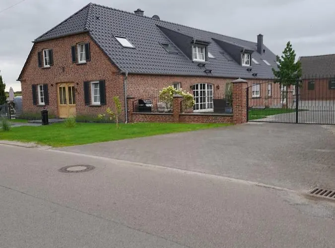 Hannekenbuurs Kleine Kune Kune Farm * Weeze